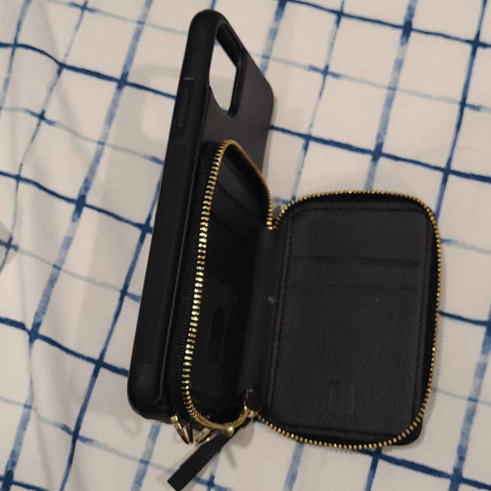 Phone case - Picture 3 of 6